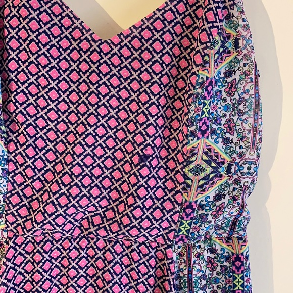 Patterned Dress - Picture 2 of 6